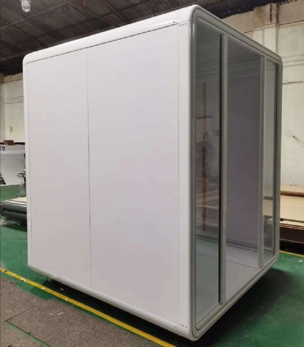 小型唱吧KTV房 家庭娱乐新风尚